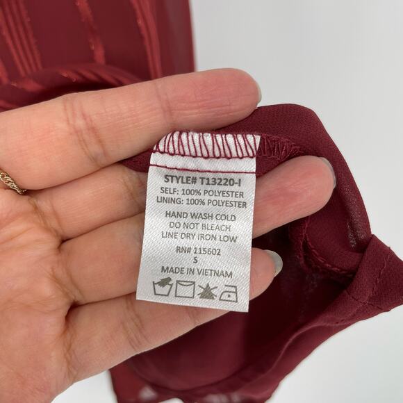 Lush Sparkly Red Cold Shoulder Top Size Small - Picture 7 of 7